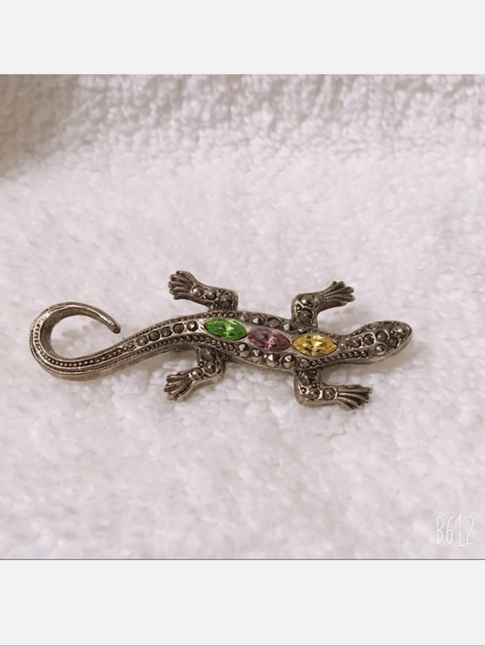 1928 Jewelry Company Pastel Lizard Pin EUC Gardening Reproduction Brooch